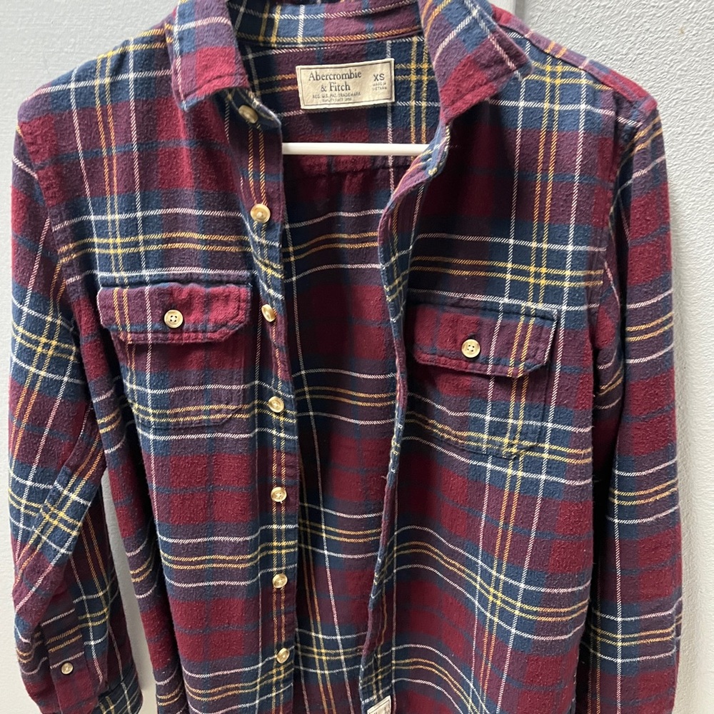 Abercrombie & Fitch Plaid Button-Up
